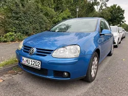Blau Gebraucht 2004 VW Golf IV Comfortline Limousine | 2.500 € (Etwas zu teuer)
