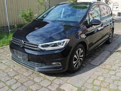 Schwarz Gebraucht 2022 VW Touran Active Van / Kleinbus | 17.890 € (Guter Preis)