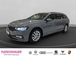 Grau Gebraucht 2022 VW Passat Business Kombi | 23.980 € (Fairer Preis)
