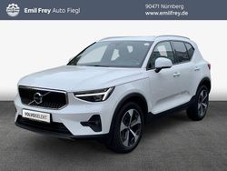 Weiß Gebraucht 2024 Volvo XC40 Core SUV | 34.990 € (Guter Preis)
