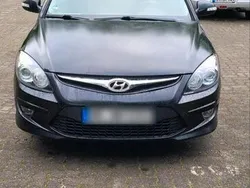 Schwarz Gebraucht 2012 Hyundai i30 Limousine | 3.400 € (Superpreis)