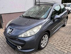 Lackierung eisengrau/metallic Gebraucht 2007 Peugeot 207 Sport Kleinwagen | 2.200 € (Fairer Preis)