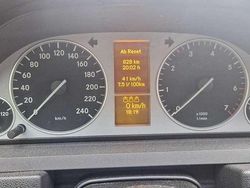 Schwarz Gebraucht 2005 Mercedes B170 Van / Kleinbus | 3.000 € (Fairer Preis)