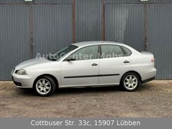 Silber Gebraucht 2005 Seat Cordoba Fresh Limousine | 999 € (Fairer Preis)