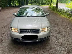 Silber Gebraucht 2001 Audi A4 Limousine | 1.900 € (Fairer Preis)
