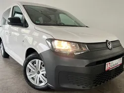 Weiß Gebraucht 2021 VW Caddy Basis Van / Kleinbus | 22.390 € (Superpreis)