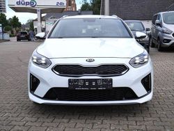Weiß Gebraucht 2021 Kia Ceed Sportswagon Kombi | 19.980 € (Fairer Preis)