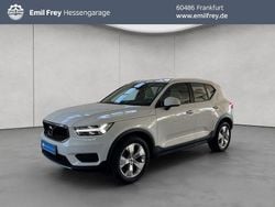 Weiß Gebraucht 2022 Volvo XC40 Momentum SUV | 28.400 € (Etwas zu teuer)