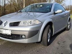 Silber Gebraucht 2006 Renault Mégane Cabriolet Dynamique Cabrio | 1.800 € (Fairer Preis)