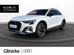 Weiß (gletscherweiß metallic) Gebraucht 2024 Audi A3 Comfort Limousine | 38.781 € (Teuer)