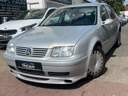 Silber Gebraucht 1999 VW Bora Comfortline Limousine | 1.990 € (Etwas zu teuer)