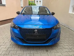 Blau Gebraucht 2022 Peugeot e-208 Active Kleinwagen | 14.990 € (Guter Preis)