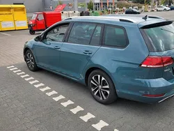 Blau Gebraucht 2019 VW Golf VII Kombi | 10.100 € (Guter Preis)