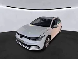 Pure white Gebraucht 2021 VW Golf VIII Life Kombi | 12.390 € (Fairer Preis)