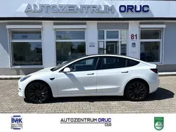 Weiß Gebraucht 2021 Tesla Model 3 Performance Limousine | 28.980 € (Fairer Preis)