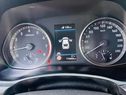 Braun Gebraucht 2018 Hyundai i30 Limousine | 11.300 € (Etwas zu teuer)