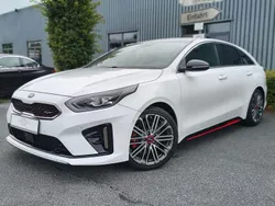 Weiß Gebraucht 2019 Kia ProCeed GT Kleinwagen | 21.490 € (Etwas zu teuer)