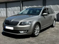 Beige Gebraucht 2016 Skoda Octavia Ambition Kombi | 6.500 € (Guter Preis)