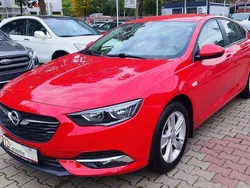 Lava rot Gebraucht 2019 Opel Insignia Edition Kleinwagen | 16.000 € (Superpreis)
