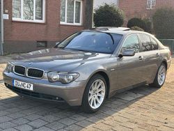 Grau Gebraucht 2002 BMW 745 Limousine | 7.950 € (Etwas zu teuer)