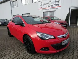 Rot Gebraucht 2014 Opel Astra GTC OPC Coupé | 10.750 € (Teuer)