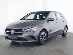 Metalliclack mountaingrau Gebraucht 2024 Mercedes B200 Progressive Van / Kleinbus | 32.890 € (Etwas zu teuer)