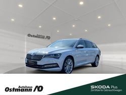 Weiß Gebraucht 2024 Skoda Superb Style Kombi | 34.749 €