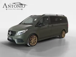 Grau Gebraucht 2022 Mercedes V250 AMG Van / Kleinbus | 60.990 € (Teuer)