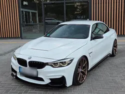 Weiß Gebraucht 2015 BMW M4 Cabriolet Sport Line Cabrio | 23.300 €