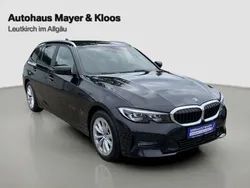 Schwarz Gebraucht 2022 BMW 318 Advantage Kombi | 29.450 € (Teuer)