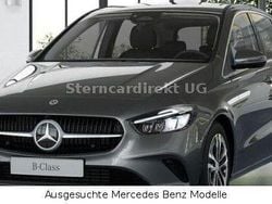Mountaingraumetallic Gebraucht 2024 Mercedes B200 Progressive Van / Kleinbus | 31.500 € (Guter Preis)