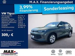 Cipressinogrün metallic Gebraucht 2024 VW Tiguan SUV | 35.579 € (Superpreis)