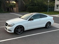 Weiß Gebraucht 2015 Mercedes C220 Coupé | 16.000 € (Guter Preis)