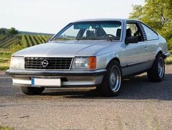 Silber Gebraucht 1981 Opel Senator Limousine | 8.500 €