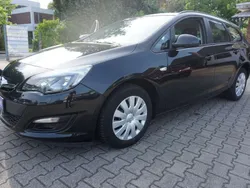 Graphitschwarz/carbon flash/ Gebraucht 2013 Opel Astra Edition Kombi | 6.999 € (Fairer Preis)