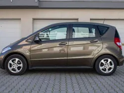 Braun Gebraucht 2009 Mercedes A160 Elegance Limousine | 3.500 € (Etwas zu teuer)