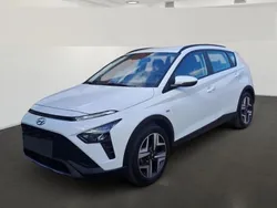 Weiss Gebraucht 2022 Hyundai Bayon SUV | 19.349 € (Etwas zu teuer)
