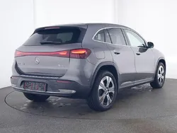 Grau Gebraucht 2024 Mercedes EQA350 SUV | 38.950 € (Fairer Preis)