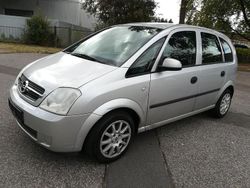 Silber Gebraucht 2003 Opel Meriva Van / Kleinbus | 799 € (Superpreis)
