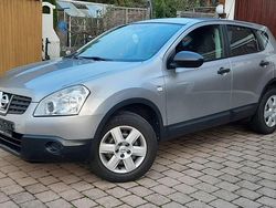 Grau Gebraucht 2009 Nissan Qashqai SUV | 4.200 € (Guter Preis)