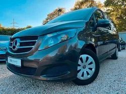 Braun Gebraucht 2018 Mercedes V220 Van / Kleinbus | 36.990 € (Fairer Preis)