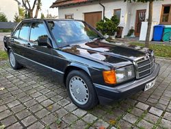Schwarz Gebraucht 1990 Mercedes 190 Sportline Limousine | 11.800 €
