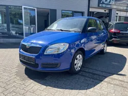 Blau Gebraucht 2009 Skoda Fabia Limousine | 1.999 € (Fairer Preis)