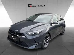 Dark penta metal Neu 2025 Kia Ceed Style Limousine | 26.490 € (Guter Preis)