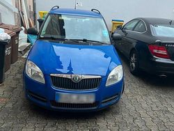 Blau Gebraucht 2009 Skoda Fabia Kombi | 1.750 € (Guter Preis)