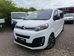 Weiß Gebraucht 2023 Citroën e-Spacetourer Feel Van | 38.550 € (Etwas zu teuer)