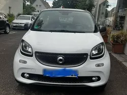 Weiß Gebraucht 2018 Smart ForFour Passion Kleinwagen | 6.999 € (Guter Preis)
