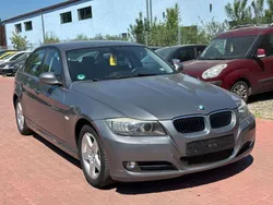 Grau Gebraucht 2009 BMW 318 Comfort Edition Limousine | 5.990 € (Fairer Preis)