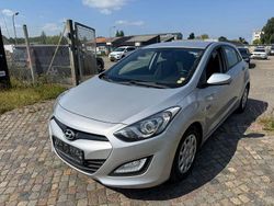 Silber Gebraucht 2014 Hyundai i30 Trend Limousine | 4.900 € (Fairer Preis)