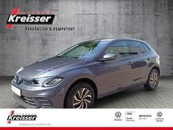 Grau (rauchgrau metallic) Gebraucht 2025 VW Polo Life Limousine | 23.390 € (Teuer)